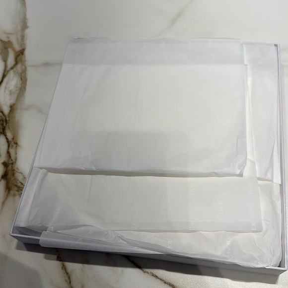 DIOR scarf/shirt box - Picture 3 of 4